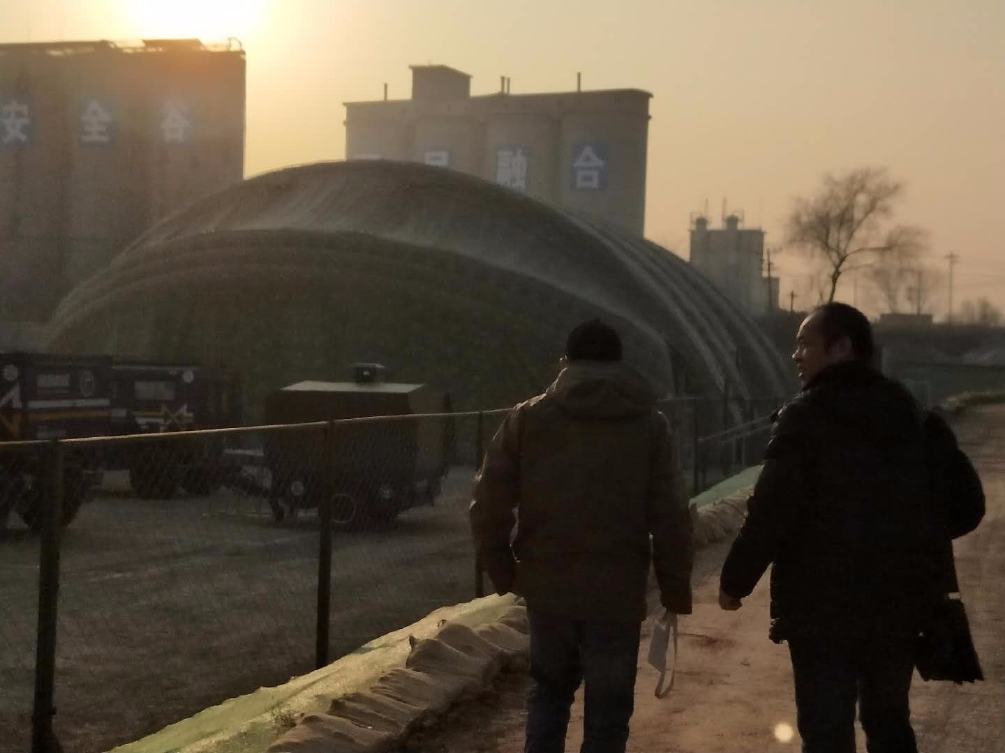 涧西机库外罩图